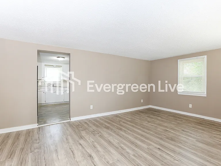 610 Church — Photo 8