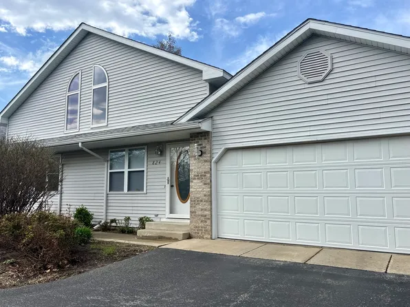 824 E Kahler Rd #824, Wilmington, IL 60481