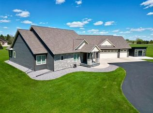 37037 337th St, Redwood Falls, MN 56283