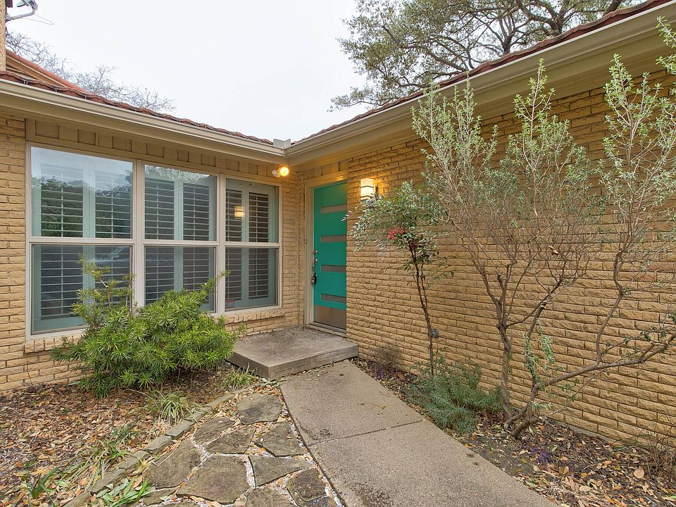 1st image of 9159 Villa Park Cir