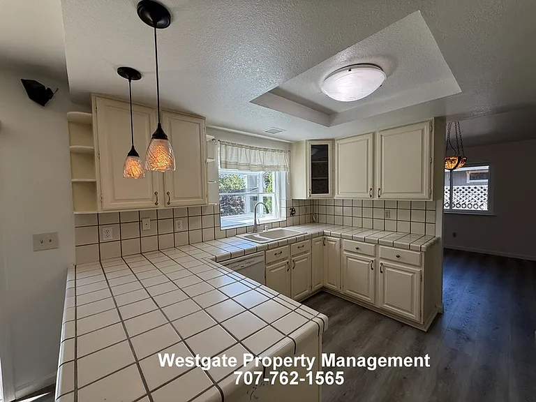 1604 Cerro Sonoma Cir — Photo 5