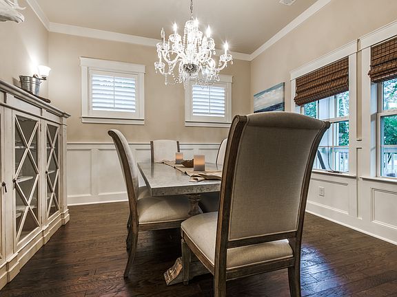 Formal dining room/office