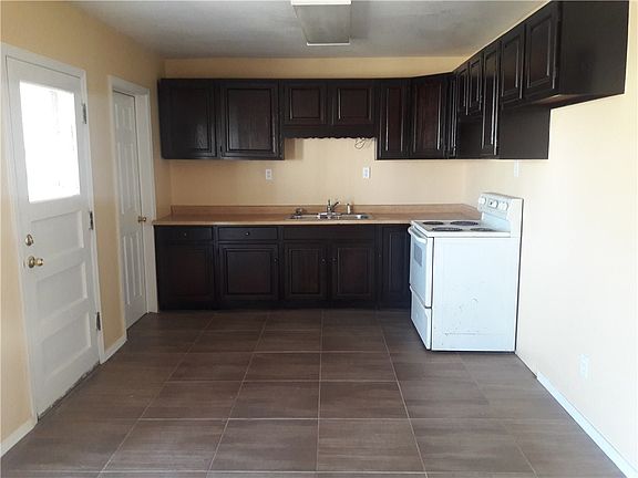 4th image of 5013 Guadalupe Dr