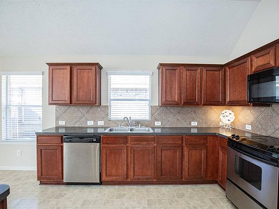 4th image of 20623 Palm Rain Ct