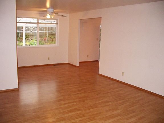 2nd image of 310 E 49th Ave