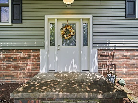 2nd image of 4155 Ridgewood Rd
