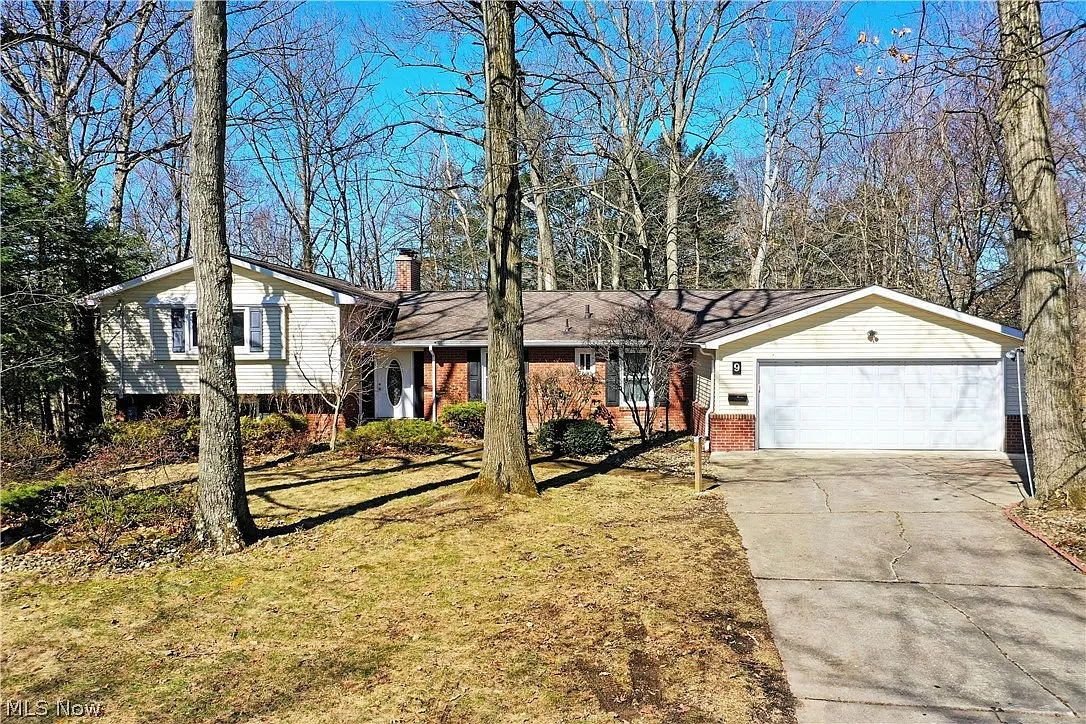 9 Hillside Dr photo 1