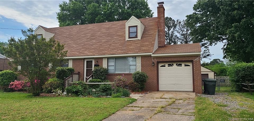 1st image of 722 Dresden Dr