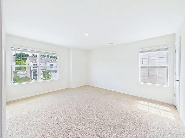8185 Kennesaw Dr — Photo 23