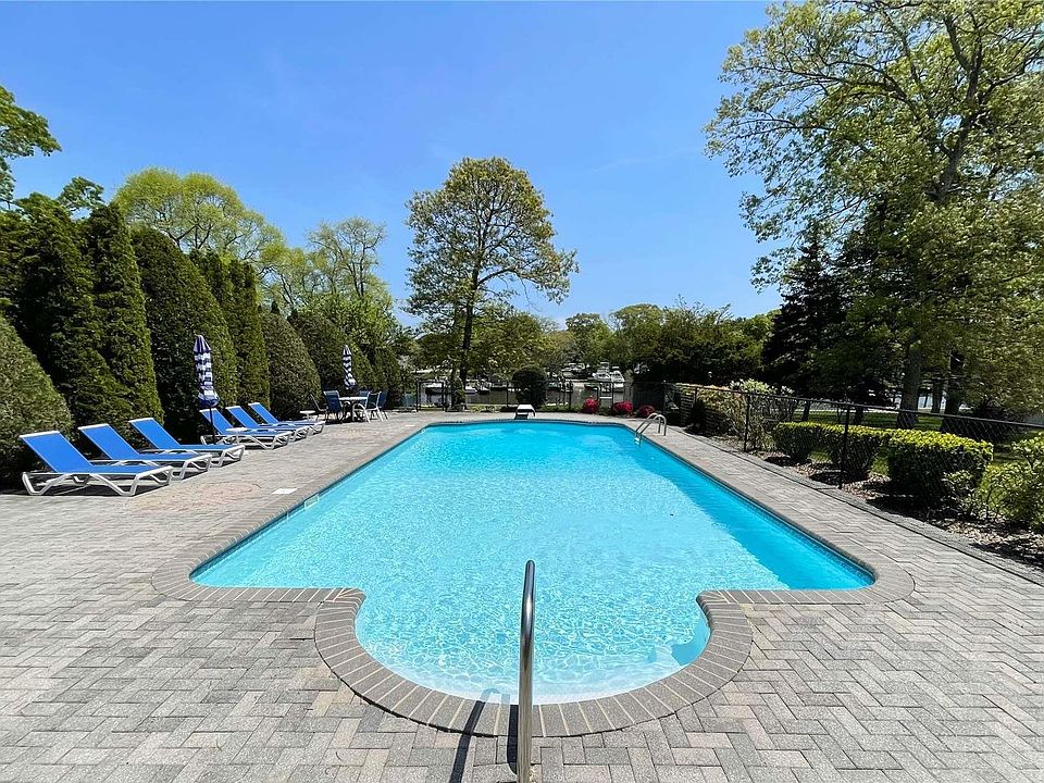1st image of 55 Hewitt Boulevard