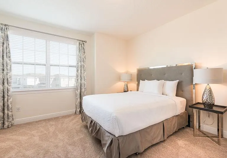 Suite 3:1 Queen Size Bed 60"*80"