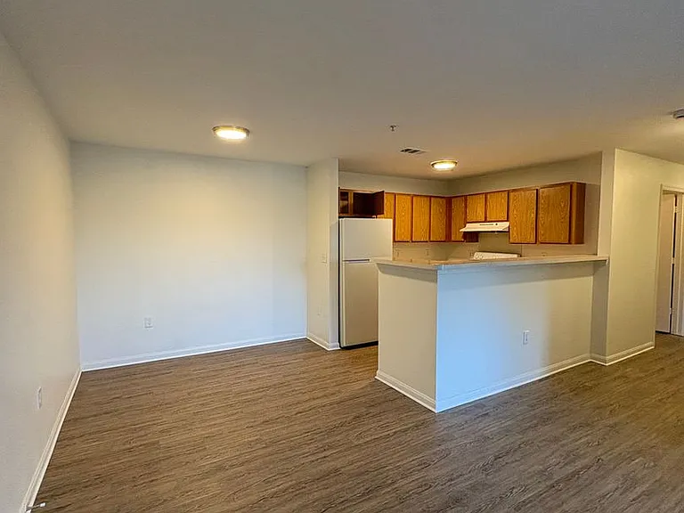 Highlands Apts — Photo 4