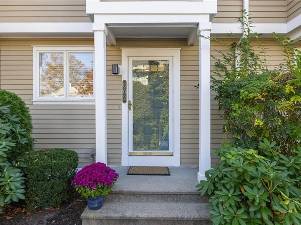 735 Willett Ave Unit 802, Riverside, RI 02915
