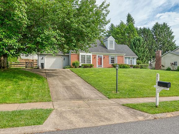 2nd image of 132 Regent Dr
