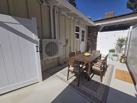 2nd image of 10154 Lemona Ave