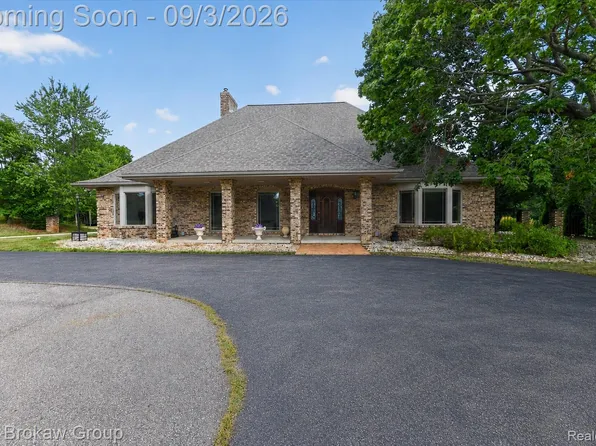 9505 E Atherton Rd, Davison, MI 48423