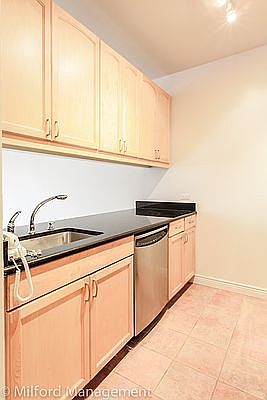 5th image of 99 Battery Pl APT 12B