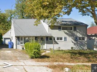 148 Elizabeth Ave, Iselin, NJ 08830