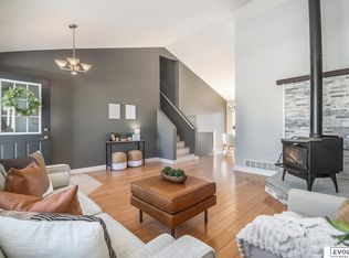 17745 Edna St, Omaha, NE 68136