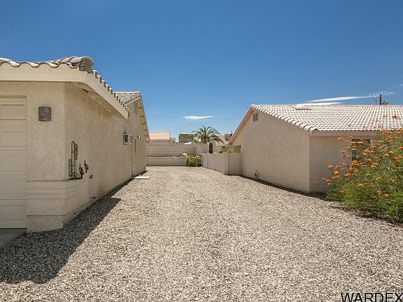 4th image of 3781 Bear Dr