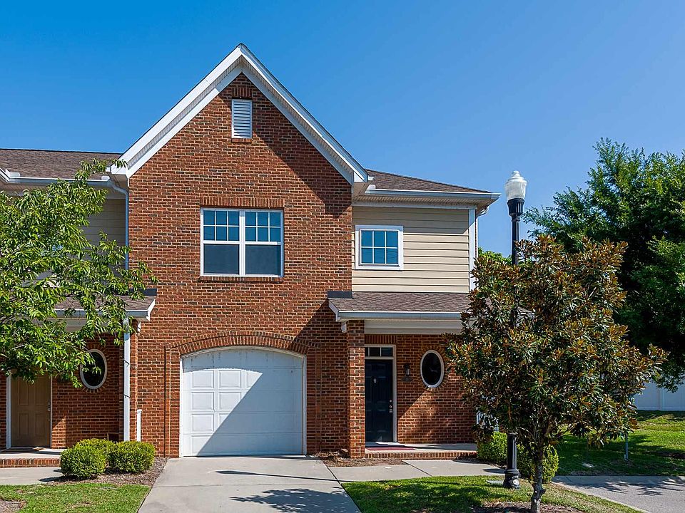 1st image of 18 Cottonplace Ln