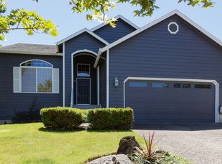682 SE 10th St, Troutdale, OR 97060