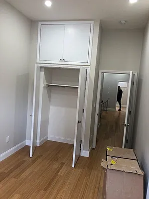 Rented by DGW N Y Realty Group LLC | media 2