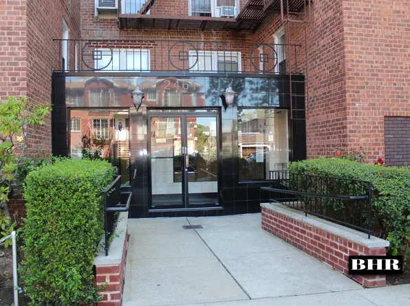 2461 East 29th Street image 1 of 15