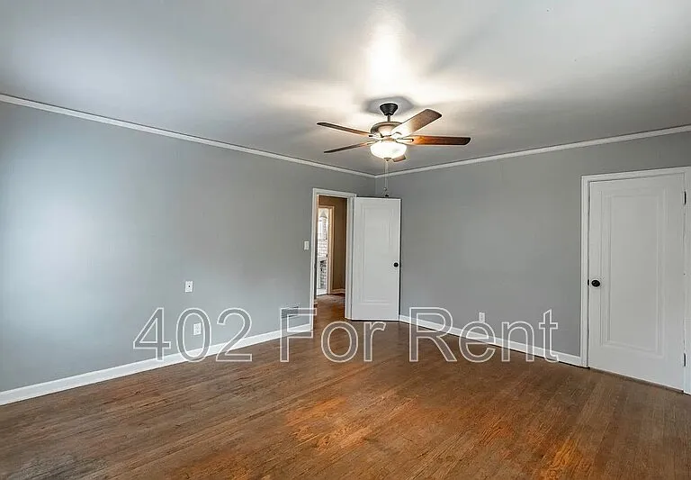 2511 N 52nd St — Photo 15