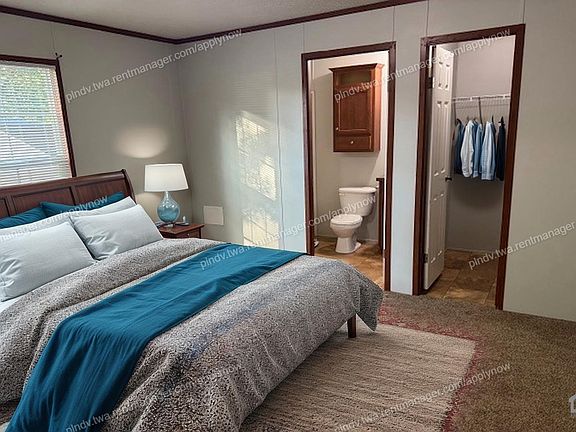 4th image of 7029 Acorn Cir