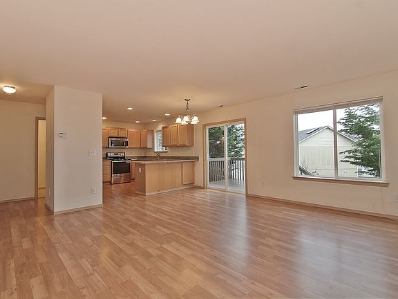 5th image of 6112 80th Ave NE