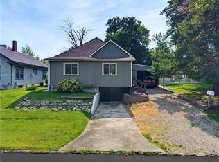 206 Ridgeway St, Trenton, MO 64683