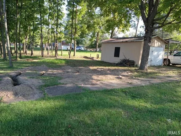 351 W South St, Upland, IN 46989