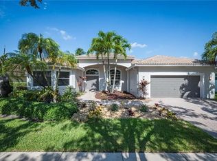 3759 Oak Ridge Cir, Weston, FL 33331