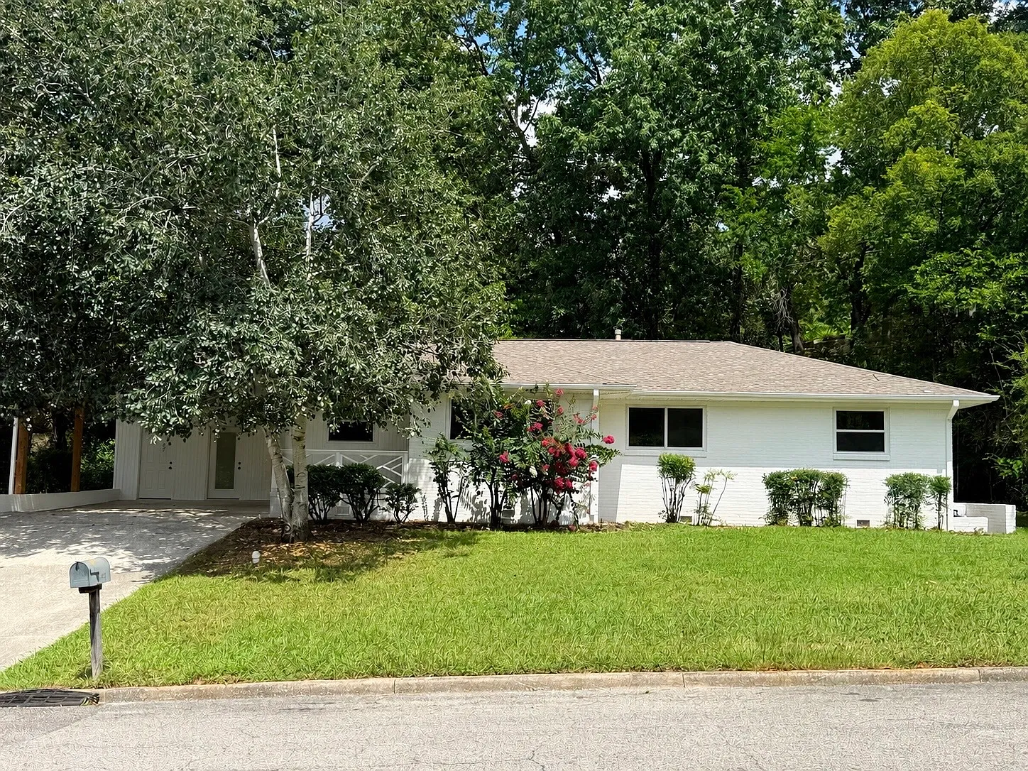 3 bed, 1424 sqft, $2,250 — Photo 1