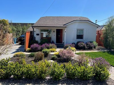 1011 Hall St, San Carlos, CA, 94070