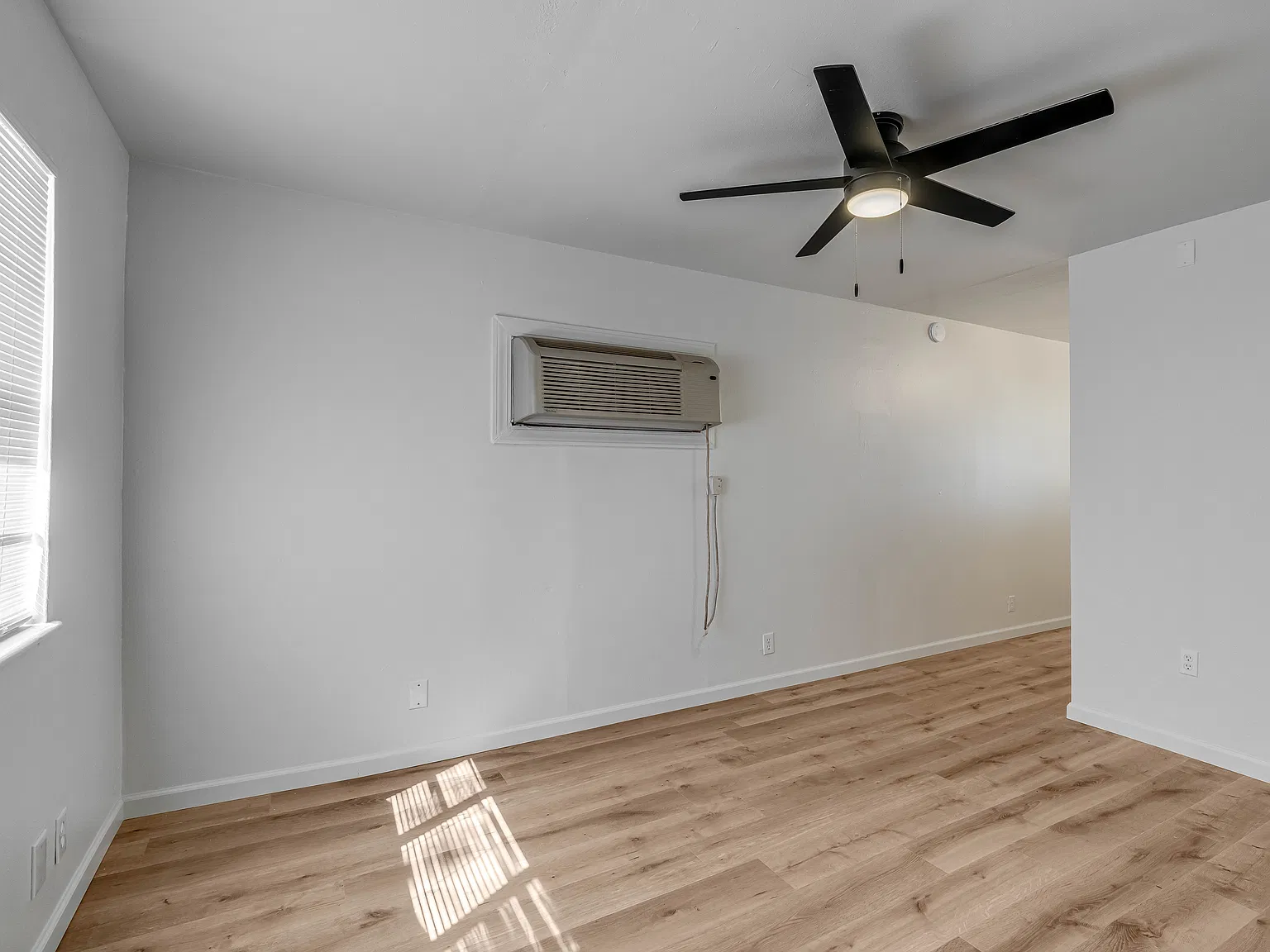 1 bed, 558 sqft, $995 — Photo 4