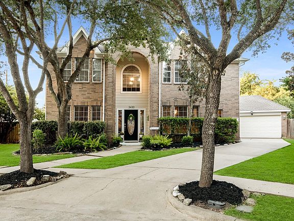 2nd image of 3430 Chambers Cir