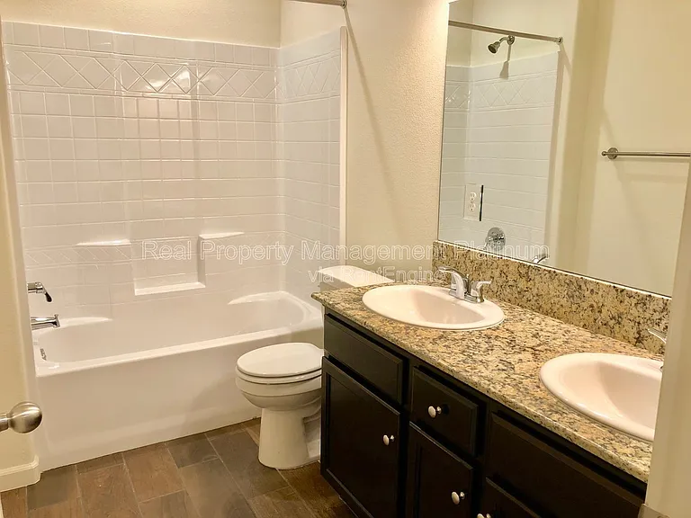3417 Descanso Ave — Photo 7