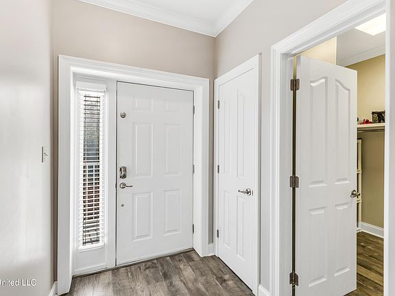 5th image of 1453 E Beach Blvd APT 220