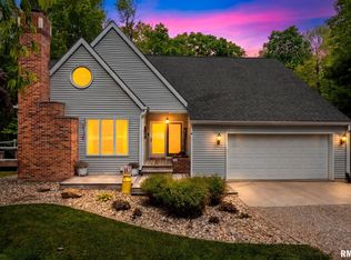 6 Sussex Ct, Mackinaw, IL 61755