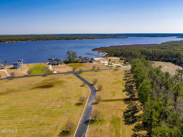 103 Bare Foot Court, Havelock, NC 28532