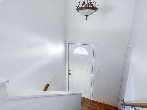 3rd image of 9405 SE Regents Dr