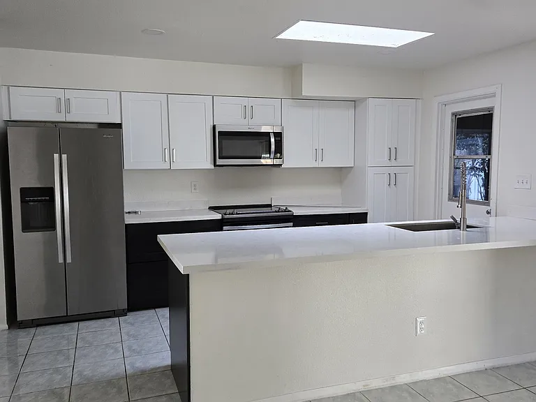 1144 E Palmcroft Dr — Photo 15