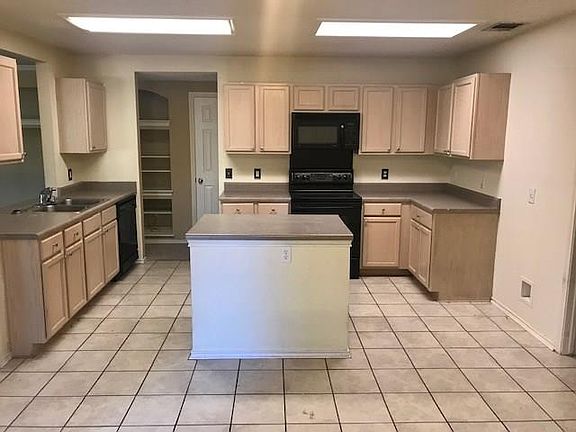 5th image of 1304 Devil Rdg