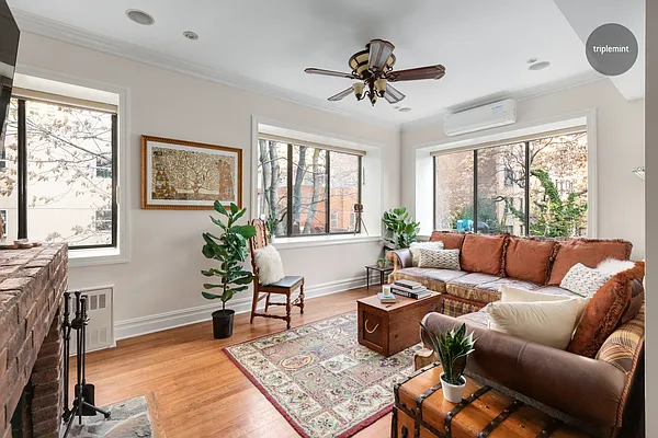 Sold by Triplemint | media 10