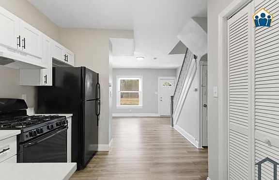 5th image of 3451 N American St