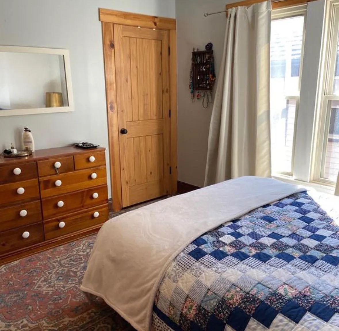 3 bed, 1800 sqft, $1,450 — Photo 4