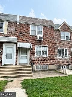 2nd image of 2927 Benner St