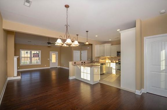 5th image of 95 Poinciana Pl